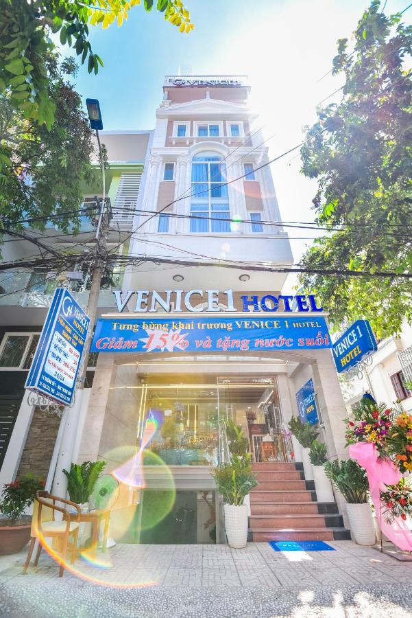 Venice 1 Hotel Хошимин Екстериор снимка