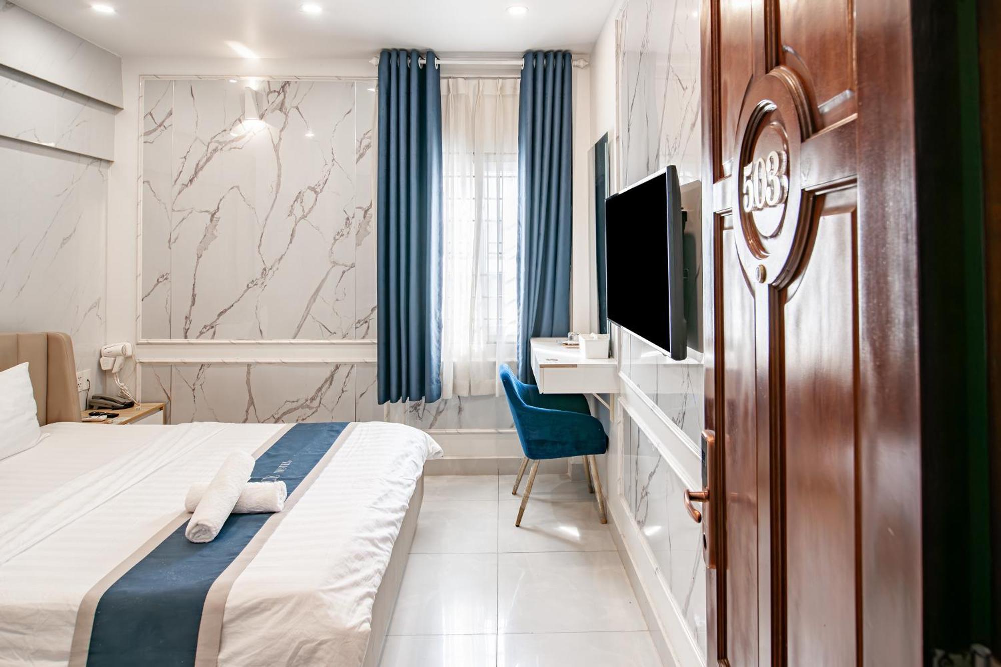 Venice 1 Hotel Хошимин Екстериор снимка